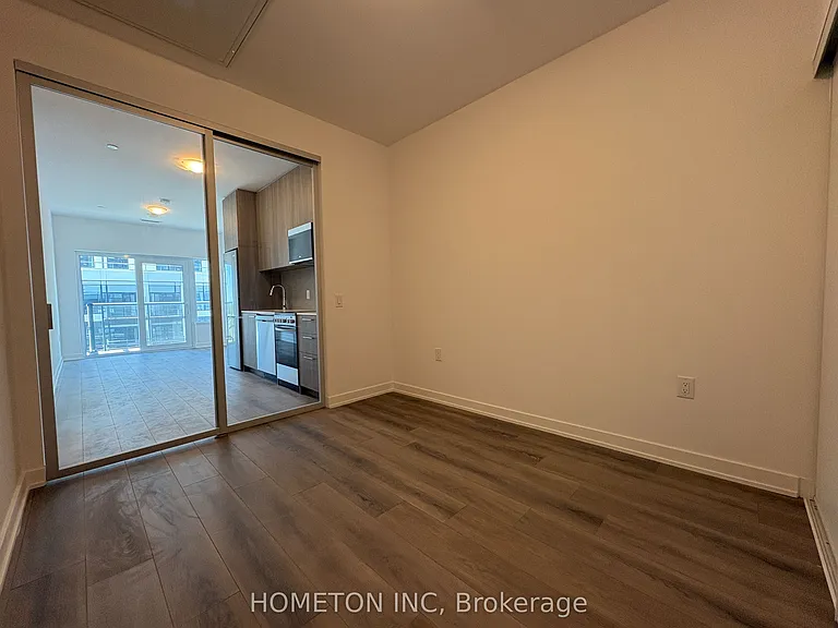7439 Kingston Rd #813 — Photo 6