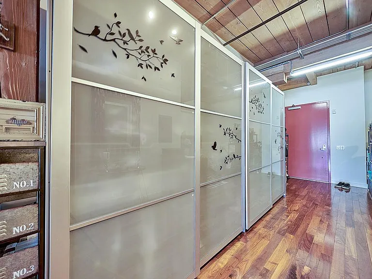 530 S Hewitt St #326 — Photo 2