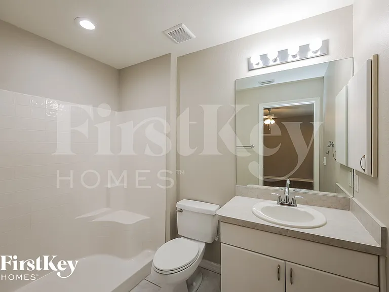 3945 N Cranberry Blvd — Photo 10