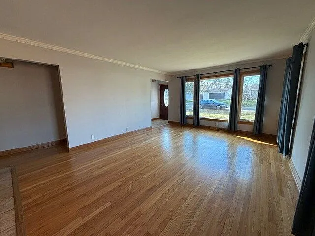 3 bed, 2.0 bath, 1925 sqft, $2,250 — Photo 4