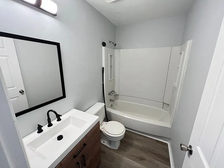 15 Astor Ct — Photo 14