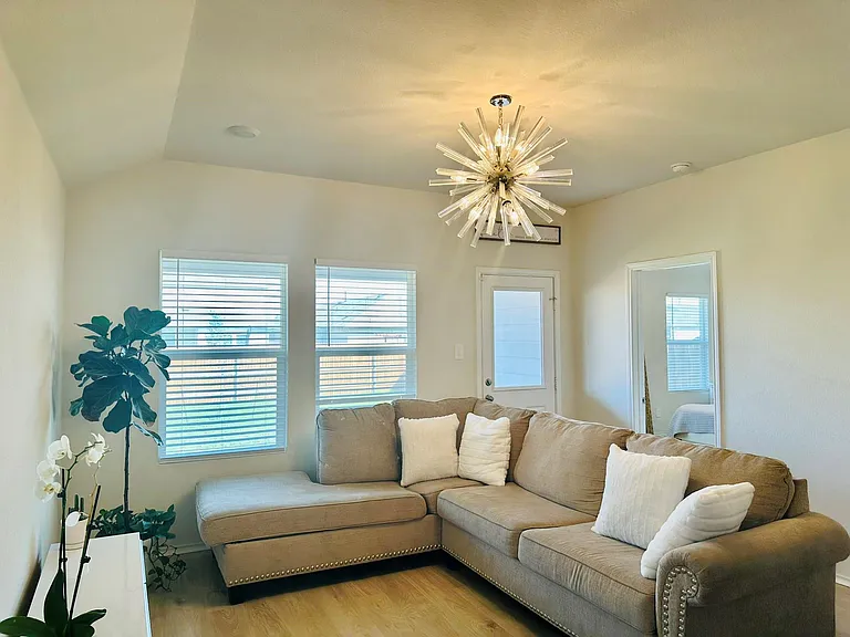178 Levi Lndg — Photo 4