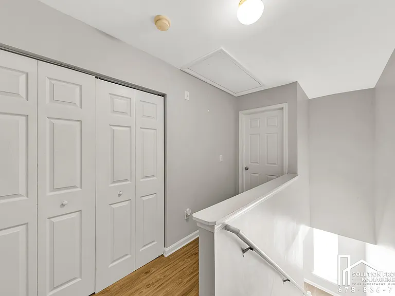 3160 Mill Springs Cir — Photo 12