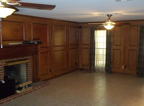 2nd image of 3018 Middlewood Cir