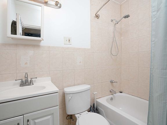 5th image of 410 W 145th St APT 7