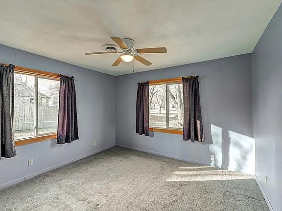 5th image of 1009 Apache Dr
