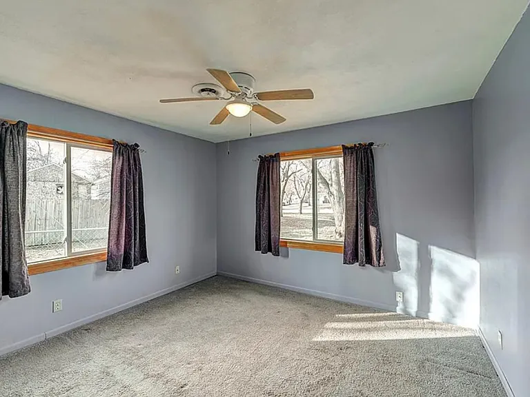 1009 Apache Dr — Photo 5