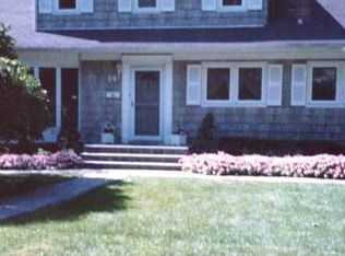 14 Verne Pl, Hartsdale, NY 10530