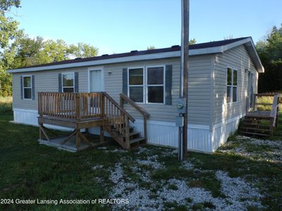 21301 V Dr N, Olivet, MI, 49076