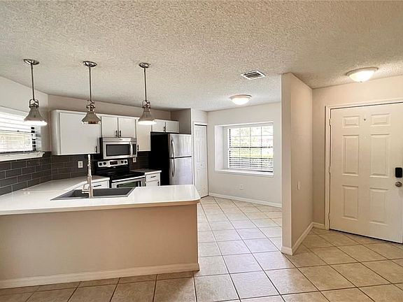 4th image of 4514 Hidden Oak Ct