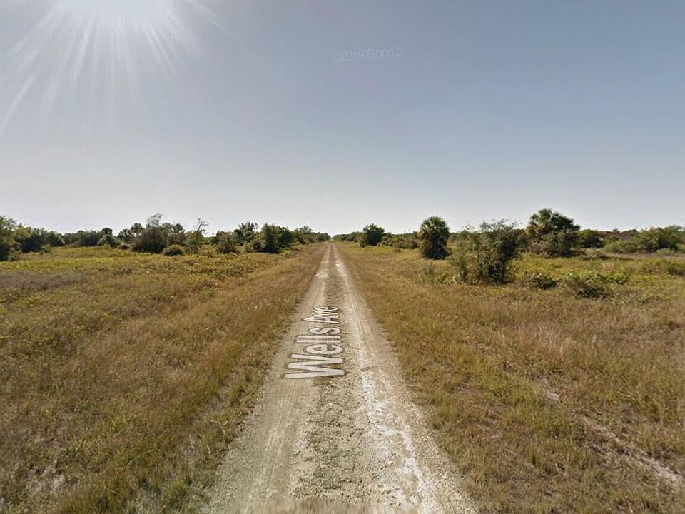2nd image of 1617 Wells Avenue