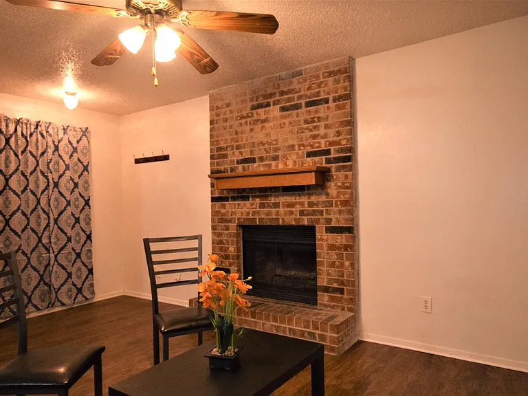 6401 Basswood Dr #A — Photo 3