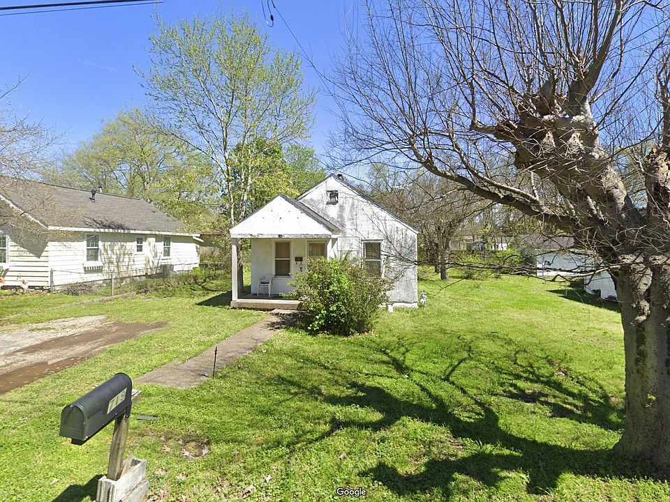 2nd image of 719 N Greenwood Ext