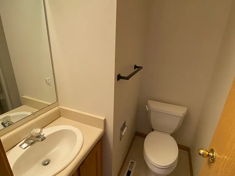 4045 Ballard Cir — Photo 15