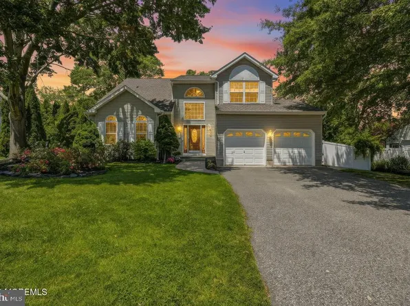 202 Veronica Ct, Lanoka Harbor, NJ 08734