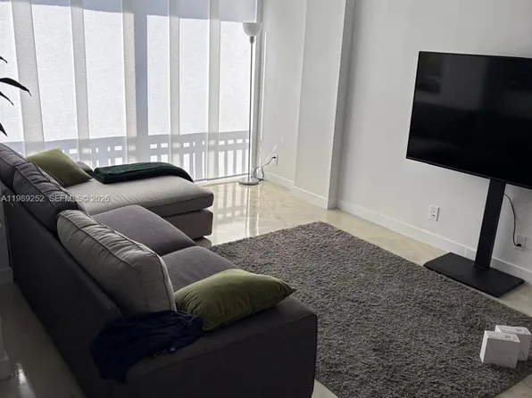 (undisclosed Address), North Miami Beach, FL 33160