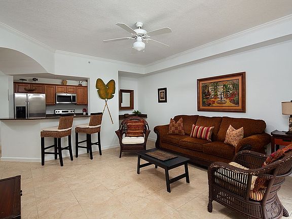 3rd image of 12940 Positano Cir APT 206