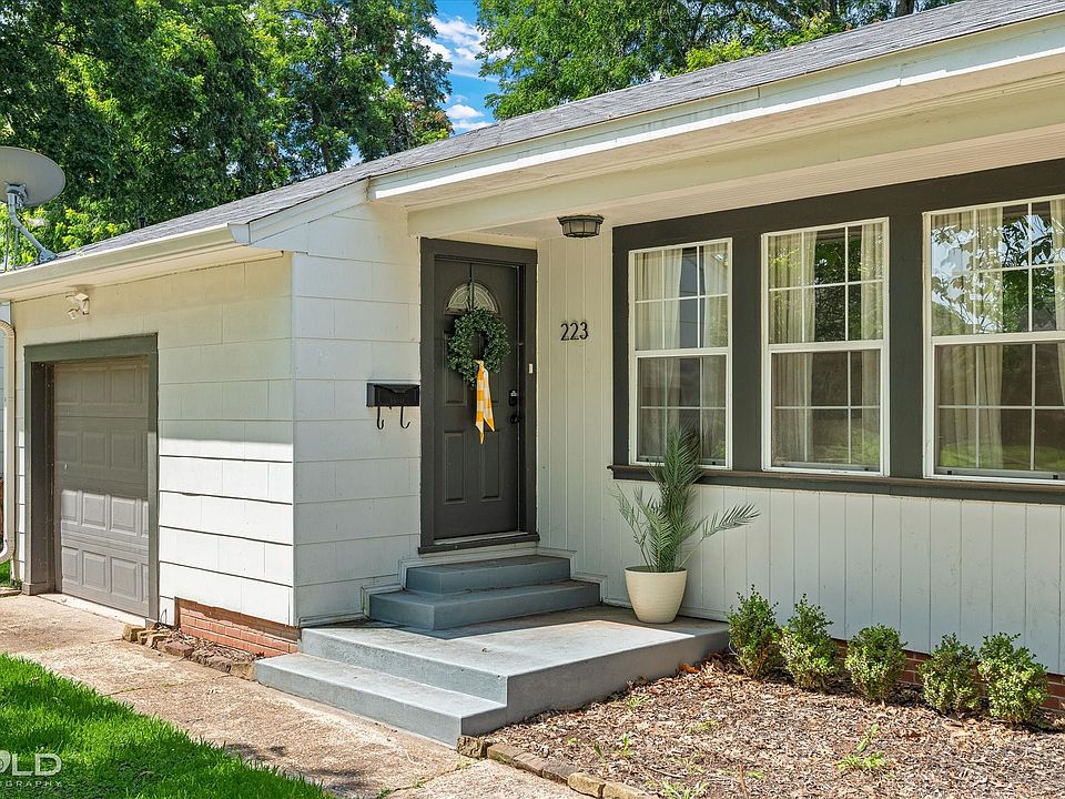 1st image of 223 Leland Dr