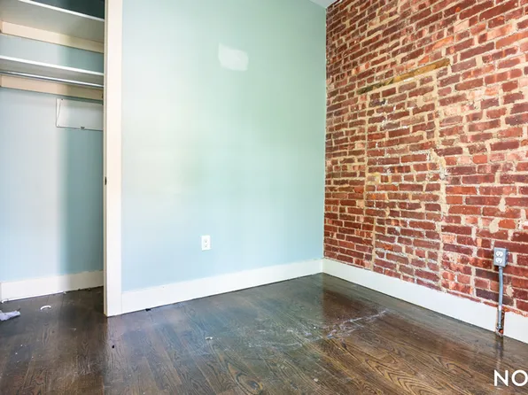 860 Macon Street image 8 of 13