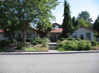 5801 W 25th Ave, Kennewick, WA