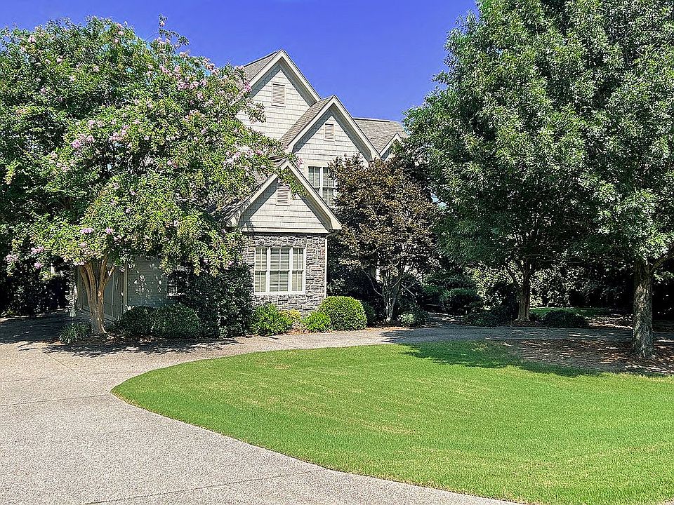 1st image of 1107 E Wellsgate Dr