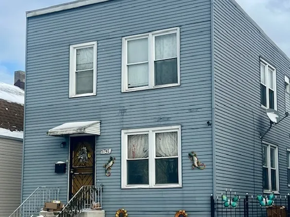 5741 S Fairfield Ave, Chicago, IL 60629