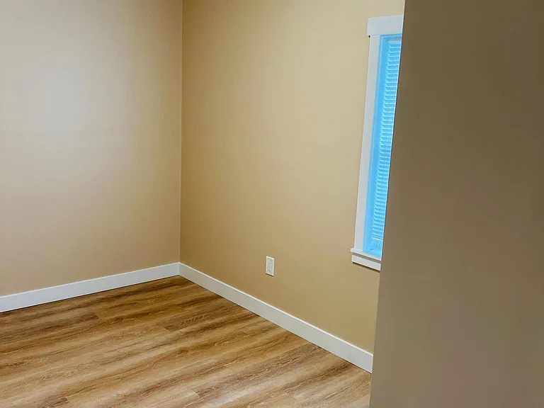 4805 Glenwood Ave — Photo 10
