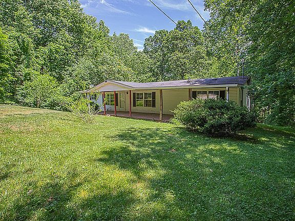 2nd image of 128 Tiffany Ln