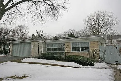 237 Sunset Dr Photo 1
