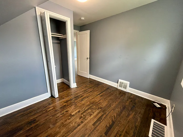 45 Campbell Ave — Photo 19