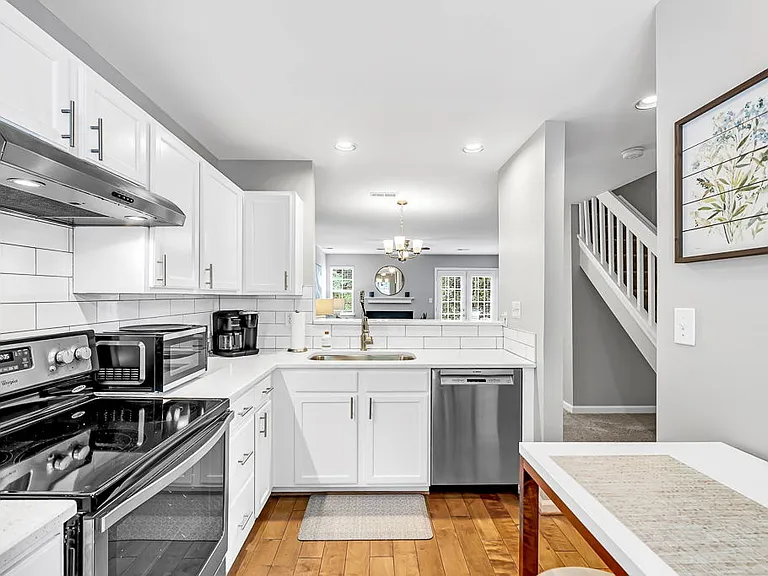 3722 Winborne Ln — Photo 14