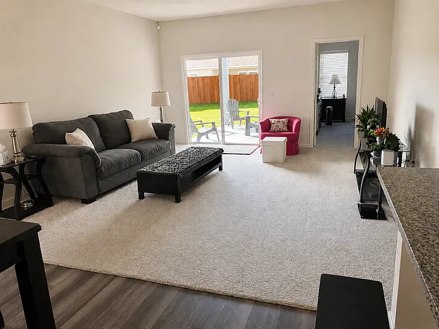 4130 Slow Creek Ct — Photo 3