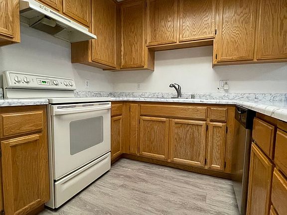 4th image of 7974 Orchard Woods Cir