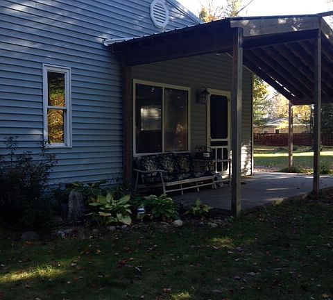 4th image of 7520 Pike Ln