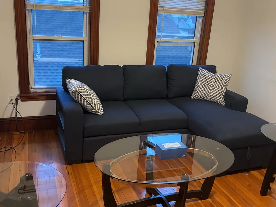 14 Stuart St #3