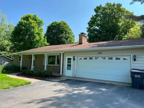 1833 S 9th St, Kalamazoo, MI 49009