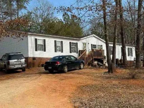 502 Sunshine Dr, Seneca, SC 29678