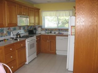 708 Inglestone Ct, Ballwin, MO 63021