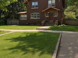 303 W Columbia Ave, Champaign, IL 61820