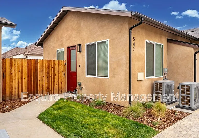 547 N Carty Dr — Photo 2