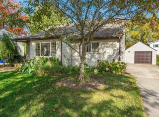 824 E Brewster St, Appleton, WI 54911