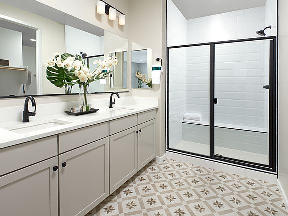 The Emerald Owner s Bath