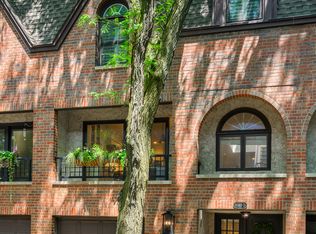 1648 N Burling St #D, Chicago, IL 60614