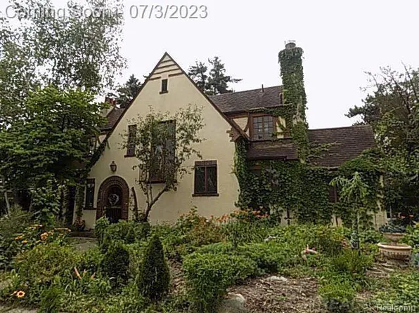 591 W Hildale, Detroit, MI 48203