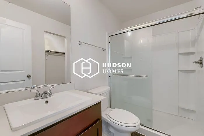 310 Brenner St — Photo 11