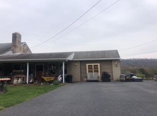 731 Hilltop Rd, Harrisburg, PA 17112