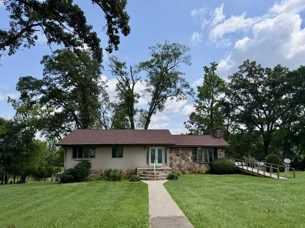1225 Williams St, Decherd, TN 37324