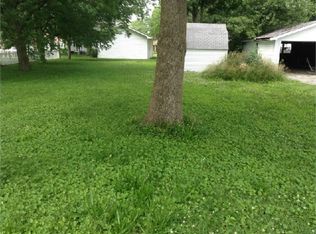 W Elm St, Millstadt, IL