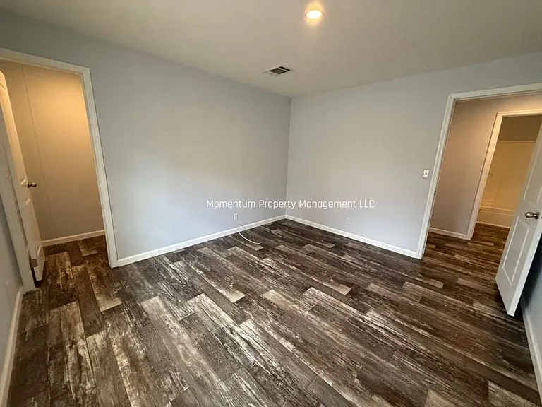 7086 Hilton Dr — Photo 12