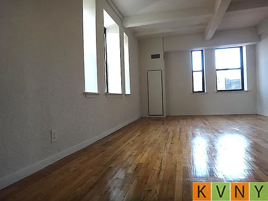 Rented by KVNY Soho | media 8